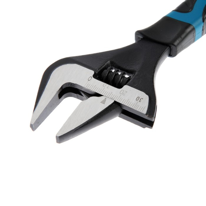 Ключ разводной с тонкими губками ТУНДРА, 2К рукоятка, раскрытие губок до 38 мм, 200 мм Ключ разводной с тонкими губками ТУНДРА, 2К рукоятка, раскрытие губок до 38 мм, 200 мм