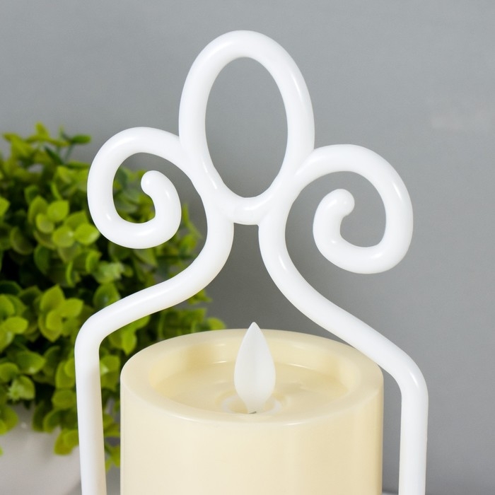 Ночник Ночник "Свеча на подсвечнике" LED от батареек 3хААА белый 11х11х25 см RISALUX