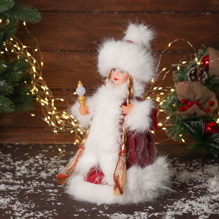 Снегурочка  Снегурочка "В пушистой шубке, с фонариком" двигается, с подсветкой, 30х18 см, красный