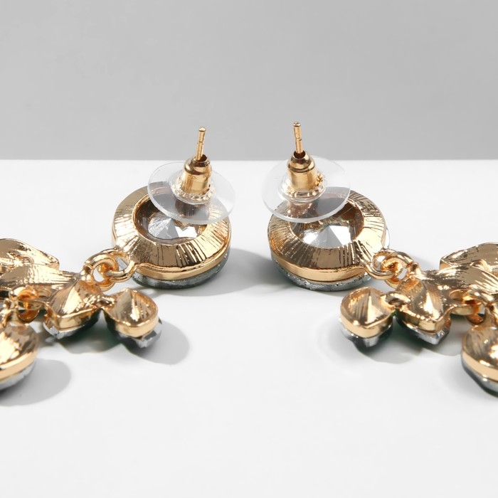 Серьги висячие со стразами «Гроздь» лиственная, цвет изумрудный в золоте, 9,5 см Серьги висячие со стразами «Гроздь» лиственная, цвет изумрудный в золоте, 9,5 см