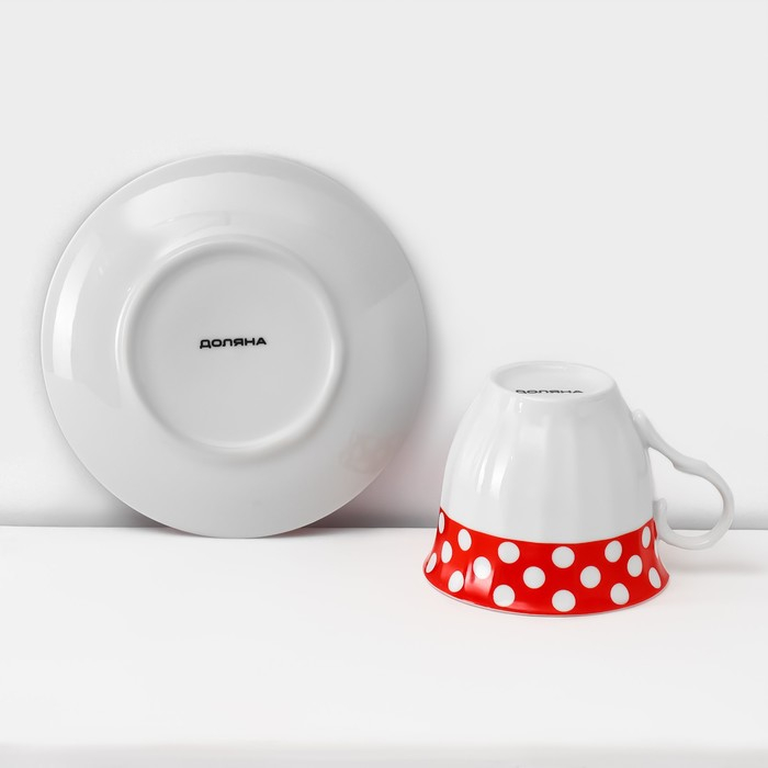 Сервиз чайный керамический на металлической подставке Доляна «Горох»,13 предметов на подставке: 6 чашек 210 мл, 6 блюдец - d=14 см, чайник 950 мл, цвет красный Сервиз чайный керамический на металлической подставке Доляна «Горох»,13 предметов на подставке: 6 чашек 210 мл, 6 блюдец - d=14 см, чайник 950 мл, цвет красный