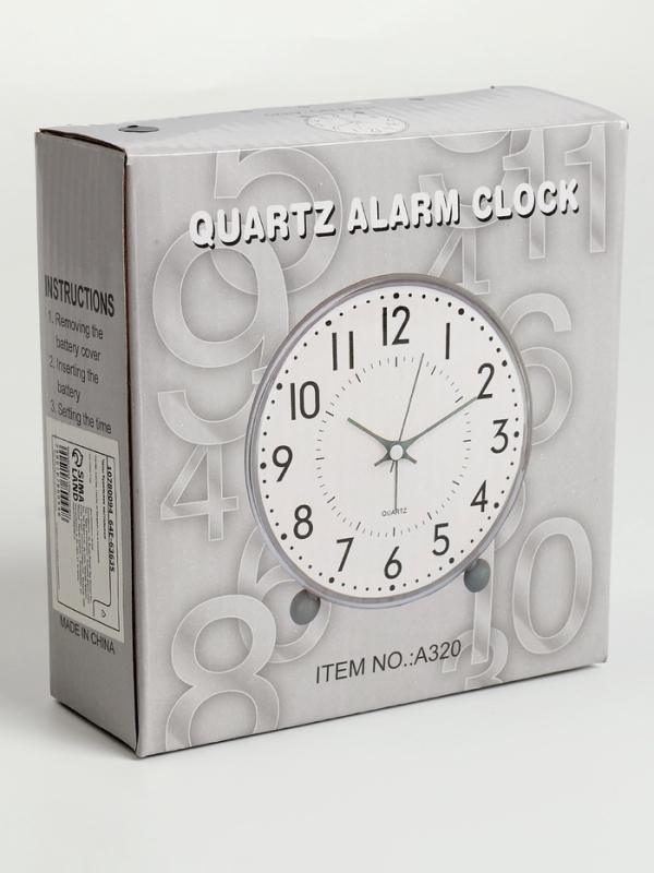 Часы будильник настольные, на батарейках, 13.5 х 4.5 х 14 см, циферблат 13.5 х 11.6 см Часы будильник настольные, на батарейках, 13.5 х 4.5 х 14 см, циферблат 13.5 х 11.6 см
