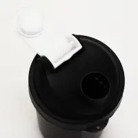 Шейкер спортивный &laquo;Будь смелым&raquo;, чёрный, с чашей под протеин, 500 мл