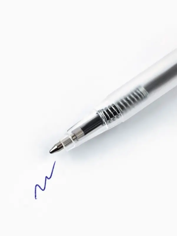 Набор: блокнот и мини ручка, 32 листа Набор: блокнот и мини ручка, 32 листа "Пиксели"