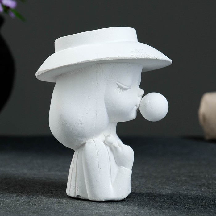 Кашпо - органайзер  Кашпо - органайзер "Девочка с жвачкой" белая 9х11х9см