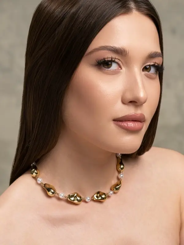 Бусы &laquo;Жемчуг Борокко&raquo;, белые в золоте, 40 см