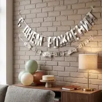 Гирлянда на ленте &laquo;С днем рождения&raquo; с долларами