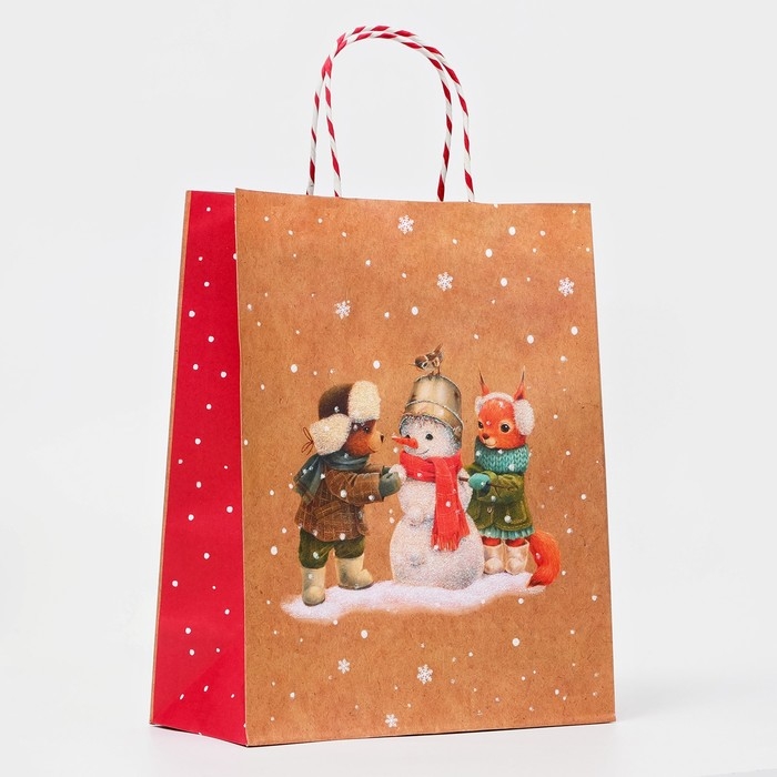 Новый год. Пакет бумажный подарочный новогодний крафт Новый год. Пакет бумажный подарочный новогодний крафт "Снеговик" 18 х 22,3 х 10 см.