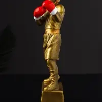 Кубок наградной с фигуркой &laquo;Бокс: лучший боец&raquo;, 18&times;8&times;3.5 см