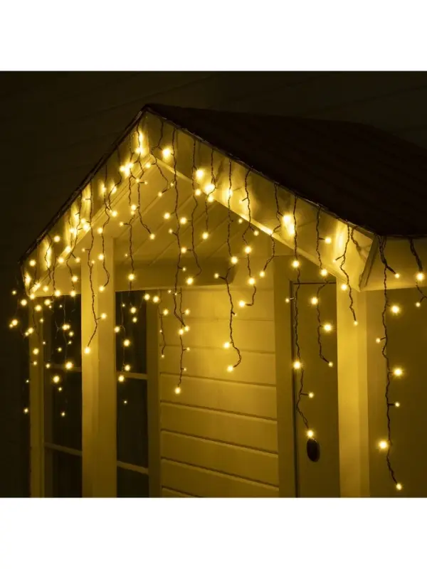 Гирлянда &laquo;Бахрома&raquo; 3&times;0.6 м, IP44, УМС, тёмная нить, 160 LED, свечение тёплое белое, 220 В