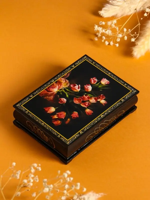 Шкатулка «Тюльпаны», 10×14 см, лаковая миниатюра