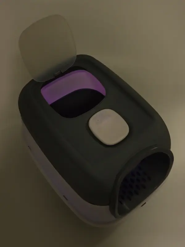 Туалет закрытый с УФ-лампой и миской 52×38×37 см, серый Туалет закрытый с УФ-лампой и миской 52×38×37 см, серый