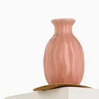 Ваза для цветов декоративная Live in the moment, с подставкой, 8&times;7&times;6 см