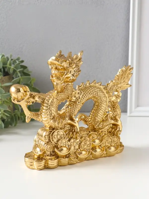 Нэцкэ полистоун "Дракон с шаром на монетах" золото 21х16,5х6 см