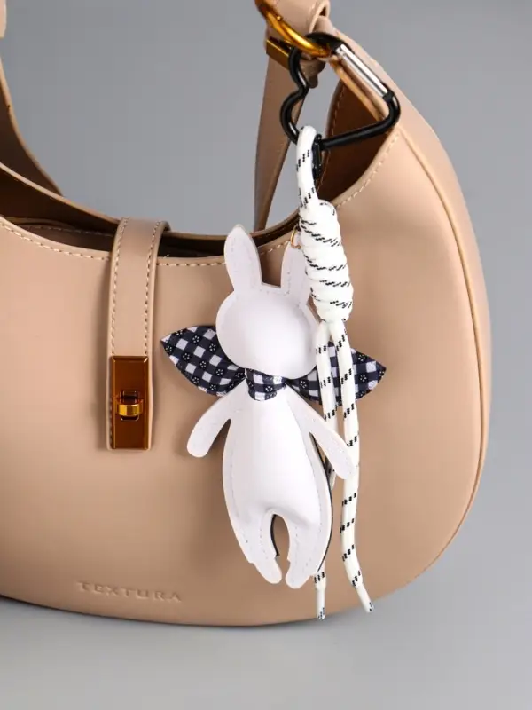 Брелок на карабине кожзам, текстиль  Брелок на карабине кожзам, текстиль "Зайчик с косынкой" чёрно-белый, с узлом 22,5х7х1,7 см   1090446