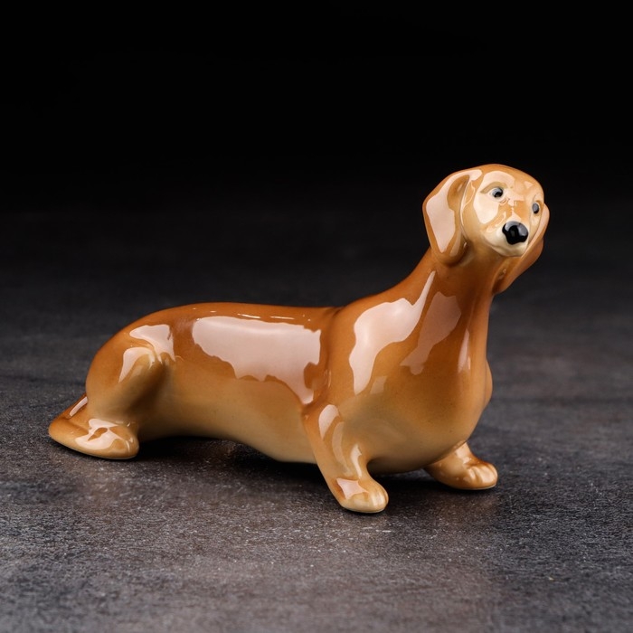 Сувенир Сувенир "Такса малая", ручная работа, фарфор