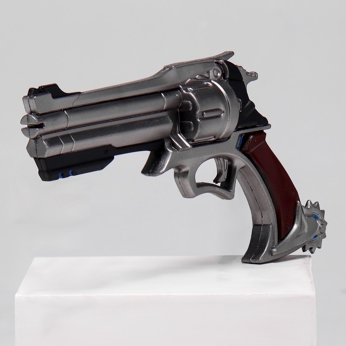 Сувенирное оружие Сувенирное оружие "Револьвер Маккри", 30*18см, пенополистирол