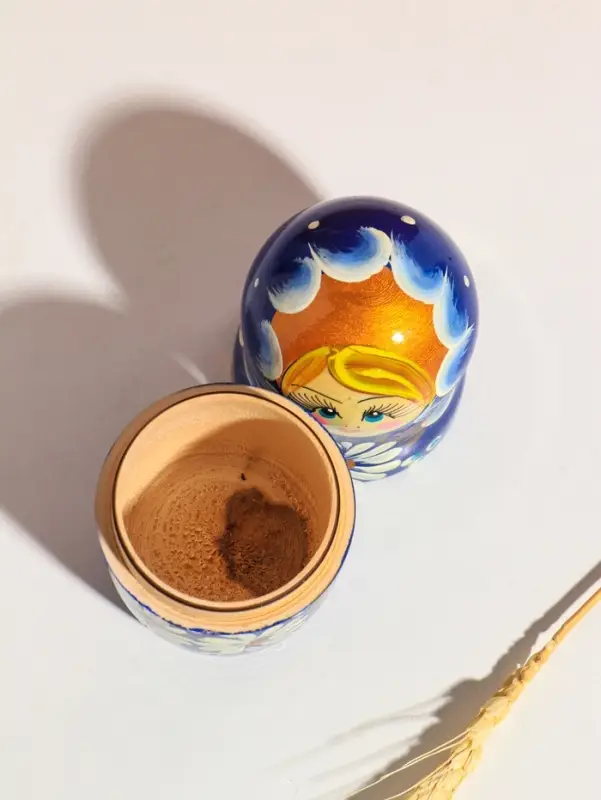 Матрешка дерево &laquo;Настёна&raquo;, синее платье, белые цветы, 18 см, 5 кукольная, ручная роспись