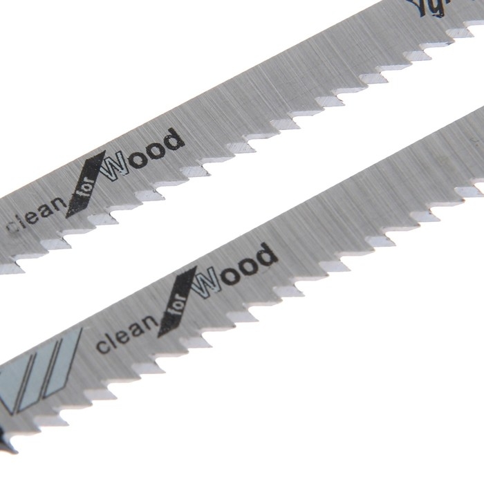 Пилки для лобзиков ТУНДРА, по дереву, чистый прямой рез, HCS, 75/100 х 2.5 мм, 2 шт. Пилки для лобзиков ТУНДРА, по дереву, чистый прямой рез, HCS, 75/100 х 2.5 мм, 2 шт.