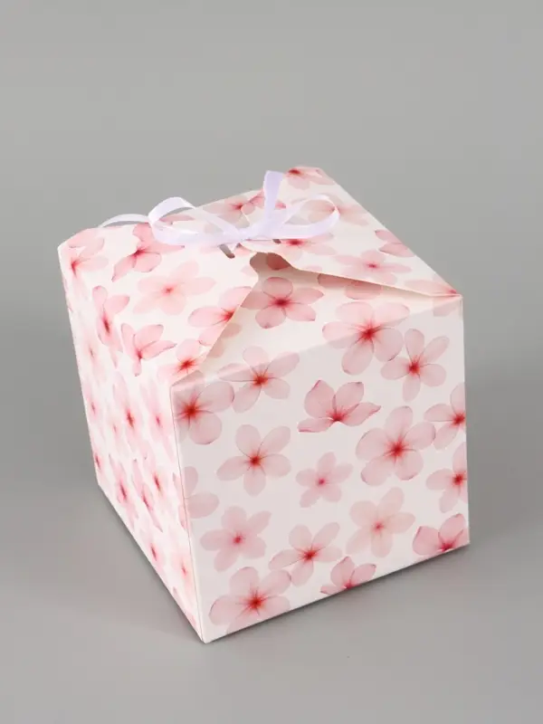 Коробка подарочная складная &laquo;Цветы&raquo;, 12&times;12&times;12 см