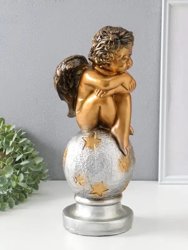 Фигура "Ангел на шаре" бронза, 38х15х14 см