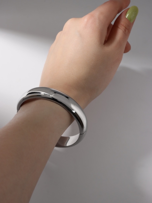 Браслет металл «Тренд» объёмный, цвет серебро Браслет металл «Тренд» объёмный, цвет серебро