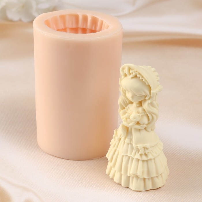 Молд силиконовый Молд силиконовый "Девочка с кошкой" 5х4х8,5 см