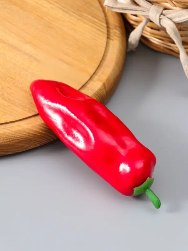 Муляж "Перец сладкий" 14,5 см, красный