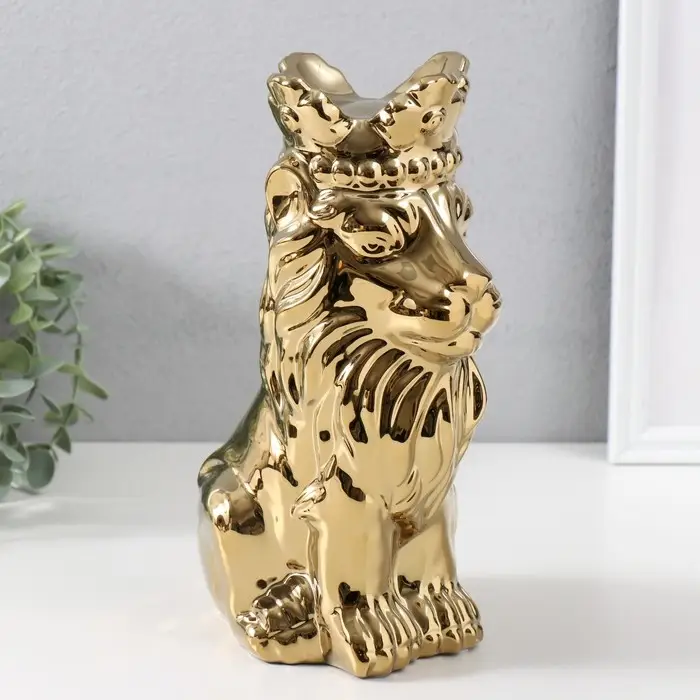 Фигурка керамика &laquo;Лев в короне&raquo;, золото, 17&times;12&times;26 см