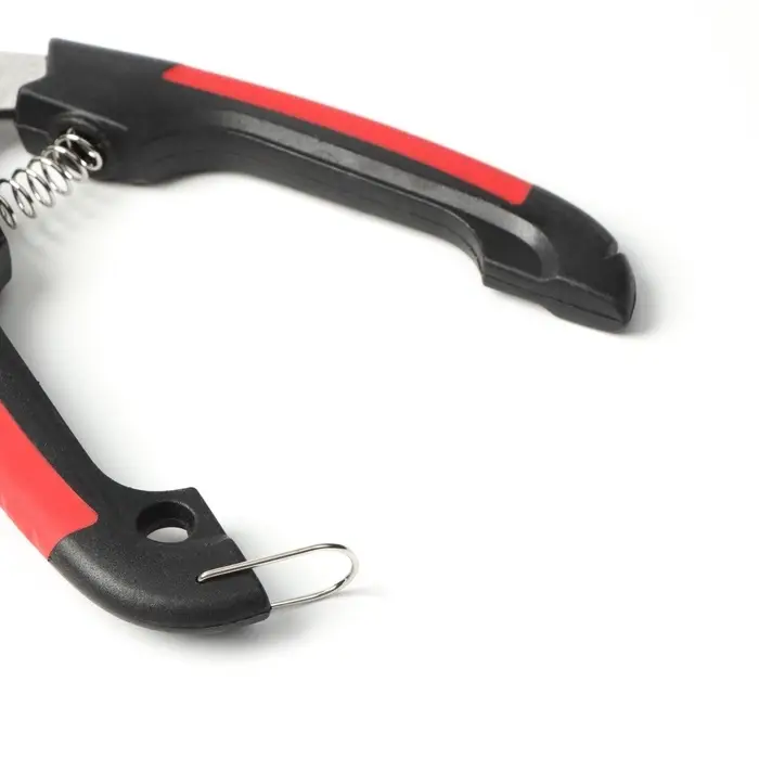 Когтерез боковой малый, с закругленными резиновыми ручками, отверстие 8 мм, чёрный, красный