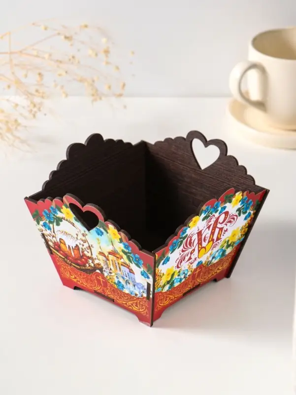 Конфетница квадратная или подставка под пасхальный кулич №3.  10х13х13,5 см