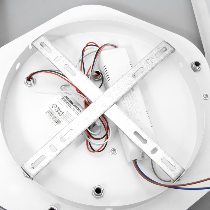 Люстра с ПДУ Люстра с ПДУ "Дариана" LED 160Вт 3000-6000Вт белый 60х42х9,5см BayerLux