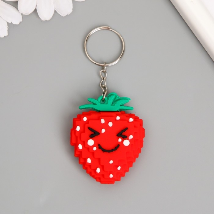 Брелок резина  Брелок резина "Клубничка" 4х5 см