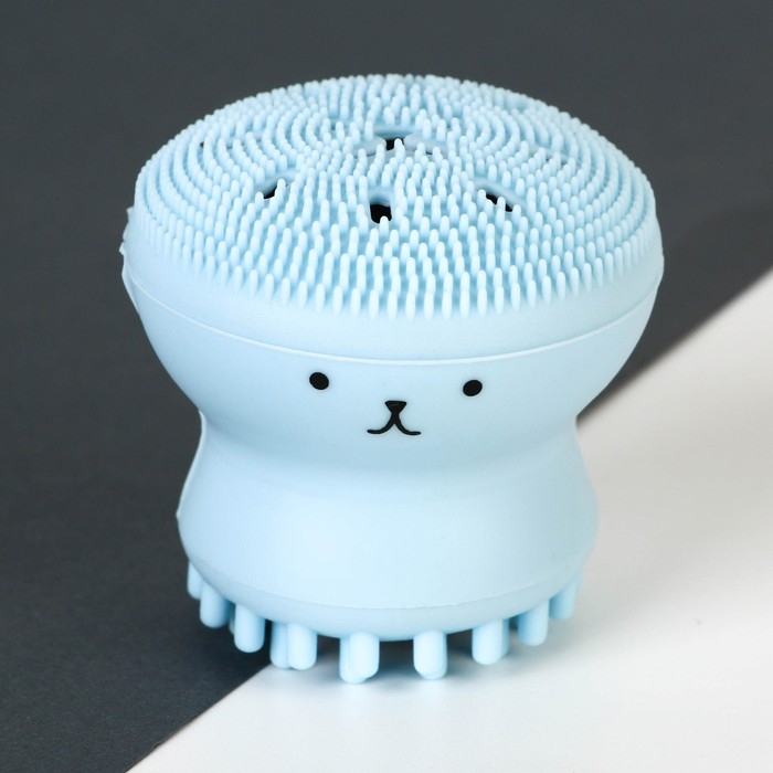 Массажная щетка для лица, для умывания новогодняя «Счастье» на Новый год, 5,5 х 5,5 см. Массажная щетка для лица, для умывания новогодняя «Счастье» на Новый год, 5,5 х 5,5 см.