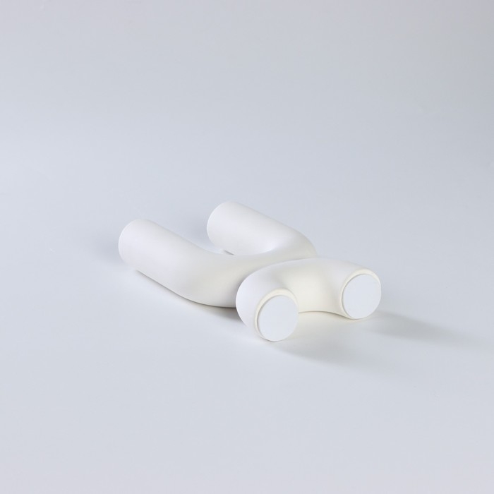 Подсвечник керамический «Скандинавия», 10,5×17 см, горлышко d=2,4 см, цвет белый