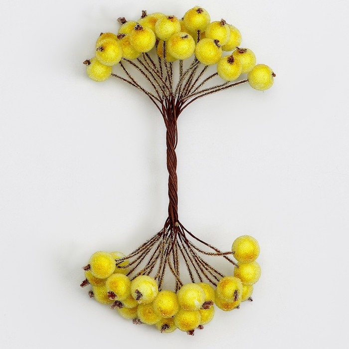 Новый год! Декоративные ягодки, жёлтые, 7 × 6 × 7 см, 40 ягод Новый год! Декоративные ягодки, жёлтые, 7 × 6 × 7 см, 40 ягод