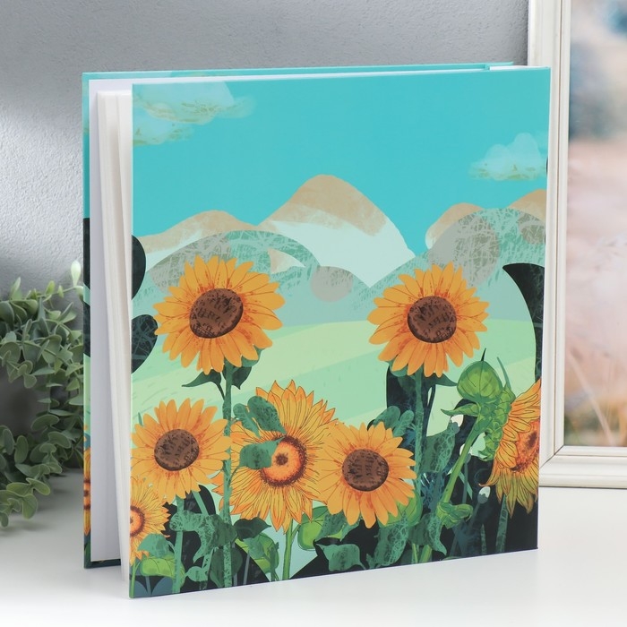 Фотоальбом на 600 фото 10х15 см Фотоальбом на 600 фото 10х15 см "Подсолнухи в горах" в коробке 37х6х34,5 см