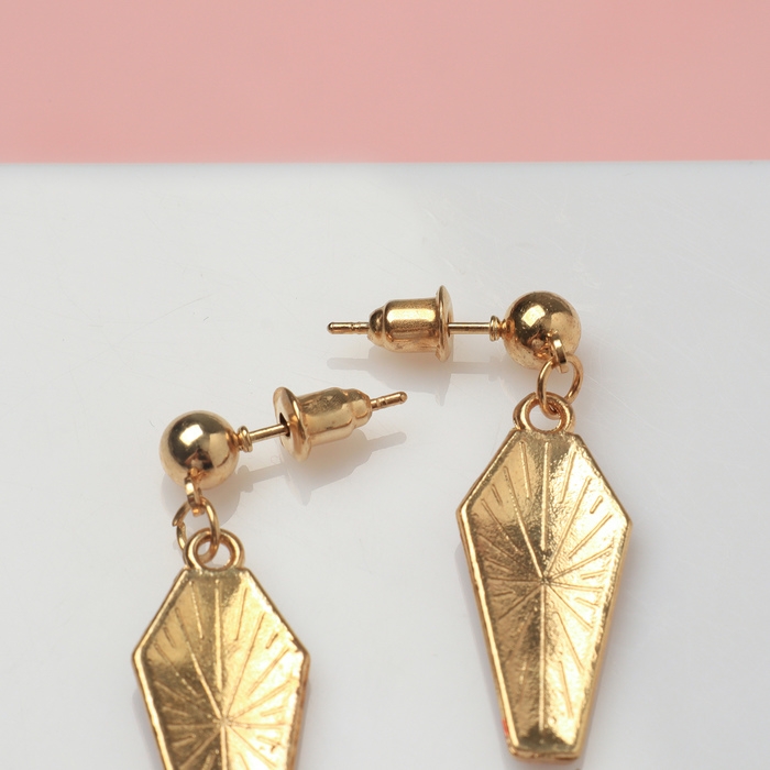 Серьги «Гробики» с крестами, цвет бордовый в золоте Серьги «Гробики» с крестами, цвет бордовый в золоте