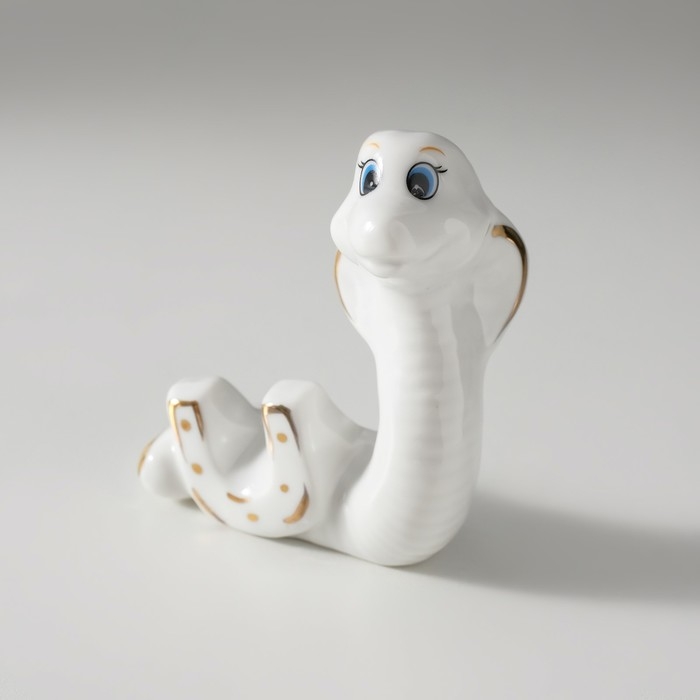 Сувенир керамика Сувенир керамика "Белая кобра с подковой" с золотом 2,5х6,5х8 см