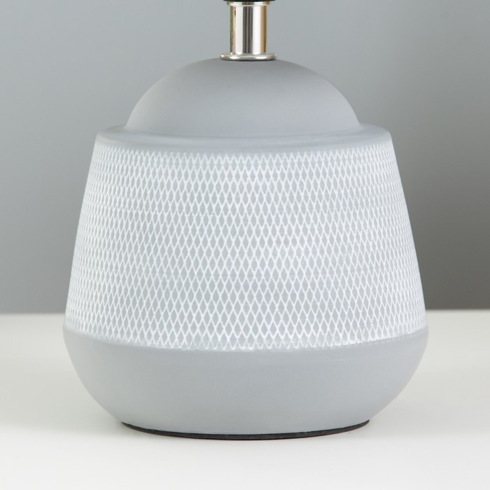 Настольная лампа Настольная лампа "Гатер" E14 40Вт серый 20х20х31 см RISALUX