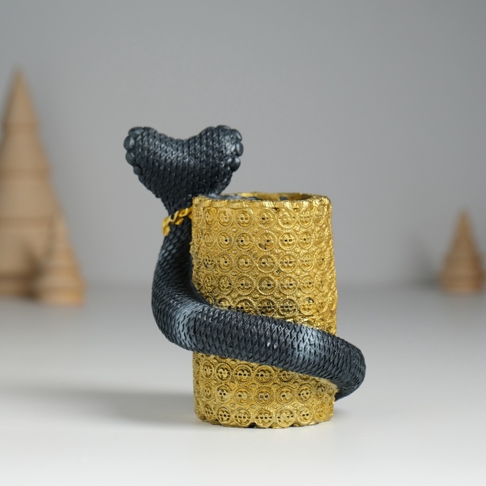 Карандашница полистоун Карандашница полистоун "Змея тёмная с жемчужиной на монетах" 6,8х6,5х9,3 см