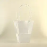 Сумка для цветов прозрачная, влагостойкая, белая, 26&times;24&times;12 см