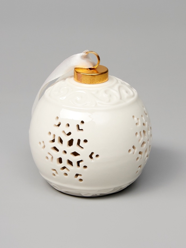 Елочный шар Елочный шар "Снежинка" 10х8.8х8.8, 1 LED, LR44x3(в компл.), Т/БЕЛЫЙ