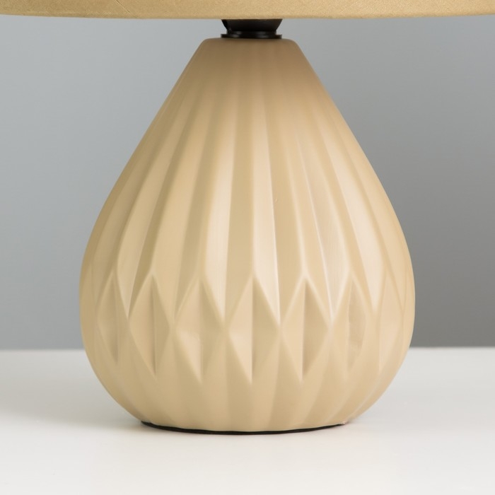 Настольная лампа Настольная лампа "Иделла" Е14 40Вт кофе 20х20х28 см RISALUX