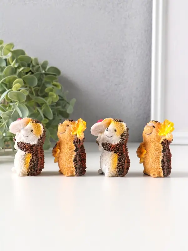 Сувенир полистоун "Осенние ёжики" набор 4 шт 3,7х5х6,2 см