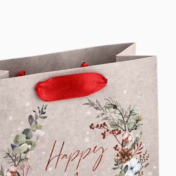 Пакет подарочный новогодний крафтовый «В ожидании чуда», S 12 х 15 х 5.5 см Пакет подарочный новогодний крафтовый «В ожидании чуда», S 12 х 15 х 5.5 см