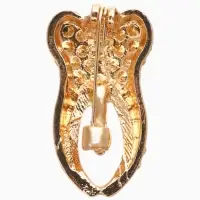 Брошь &laquo;Зуб&raquo;, белая в золоте