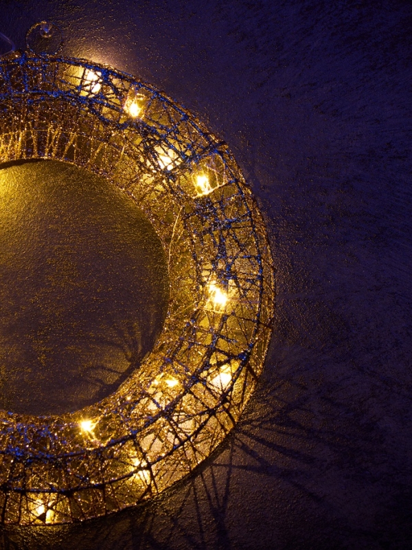 Фигура световая "Венок", 30х30х5 см, 20 LED, батарейки ААх2 (не в компл.), свечение тёплое белое