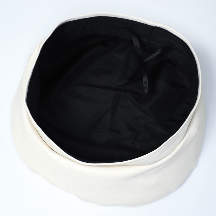 Берет кожаный, бежевый, р-р 56 см