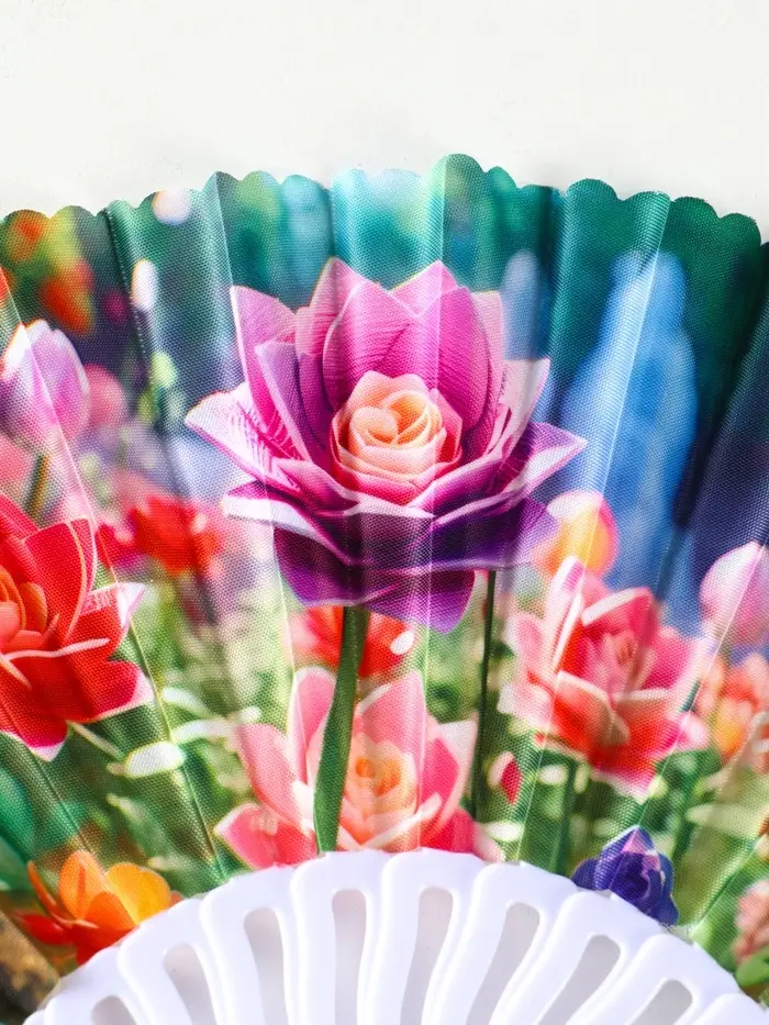 Веер пластик, текстиль "Пластилиновые цветы" МИКС 23 см Веер пластик, текстиль "Пластилиновые цветы" МИКС 23 см